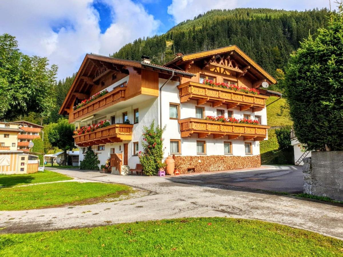Alpen Appartements Laerchenhof Lermoos Exterior photo
